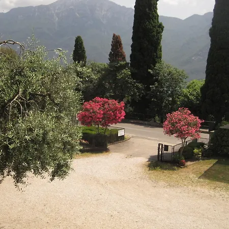 Lori Limone sul Garda