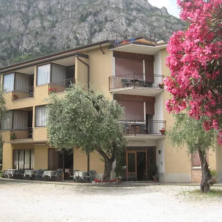 Lori Limone sul Garda